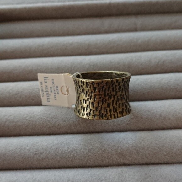 Lia Sophia brass ring size 10 - Picture 2 of 7